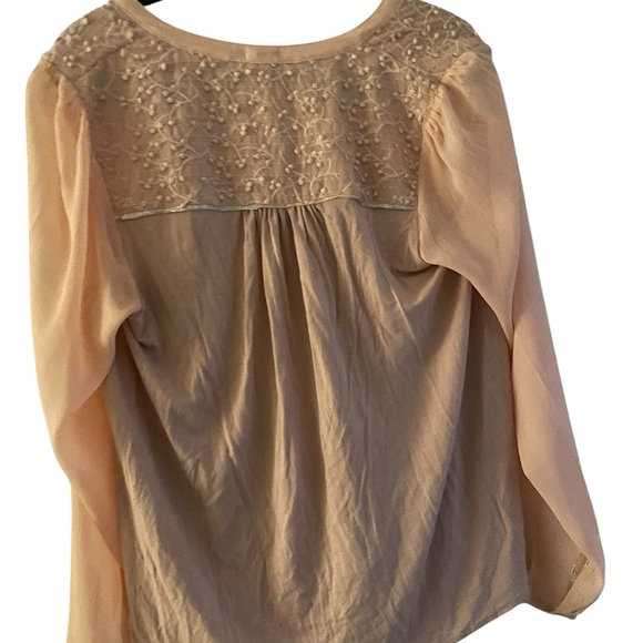 Anthropologie Tiny Embroidered Split Neck Blouse EUC - Picture 3 of 5